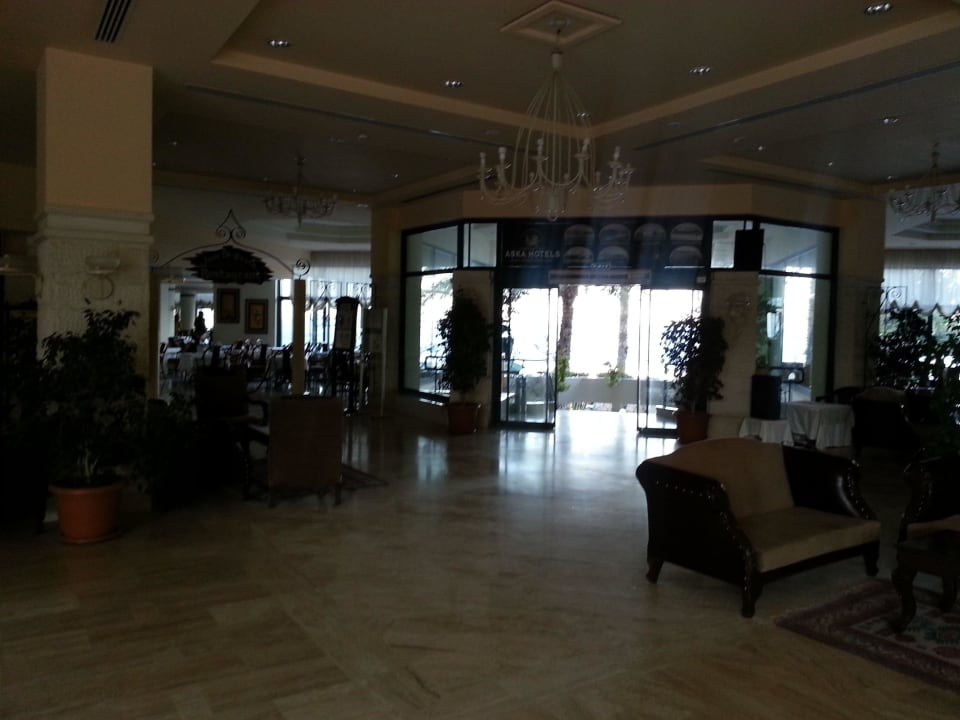 Teil der Lobby Aska Hotel Just in Beach
