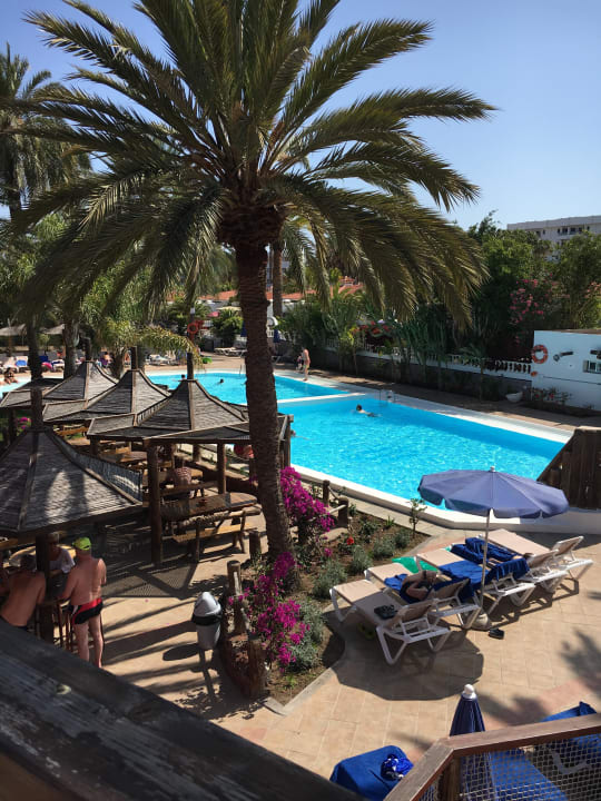 Pool Miraflor HL Miraflor Suites Hotel