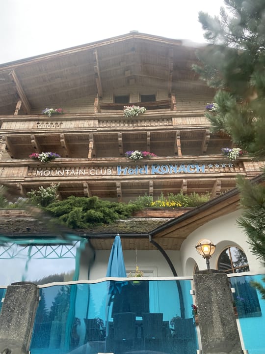 Außenansicht Berghotel Ronach