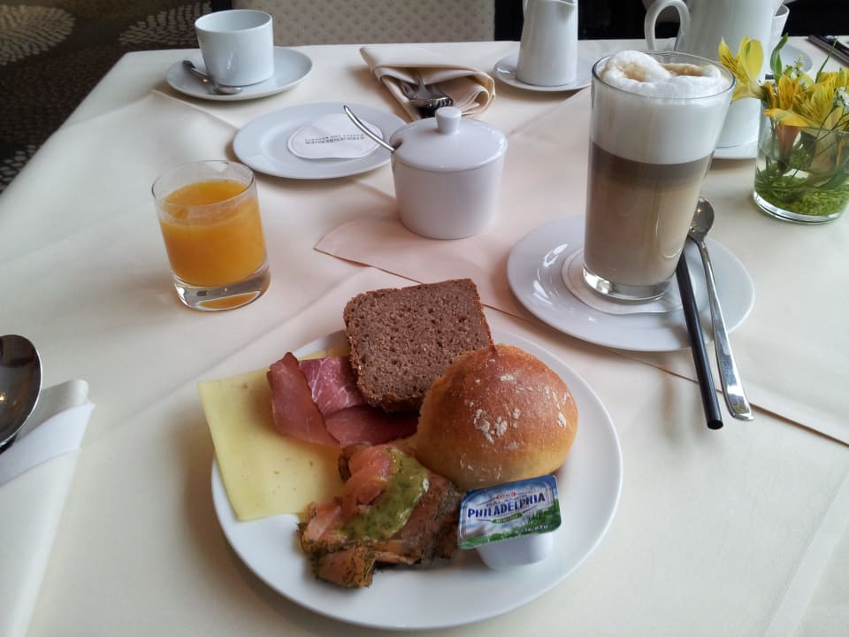 Frühstück Steigenberger Hotel Graf Zeppelin