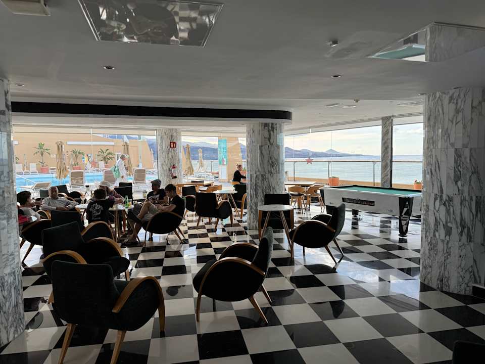 Gastro Bull Reina Isabel & Spa