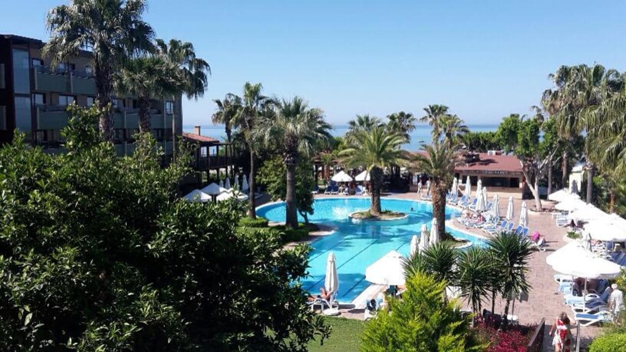 Blick von der Restaurantterrasse Hotel Grand Side