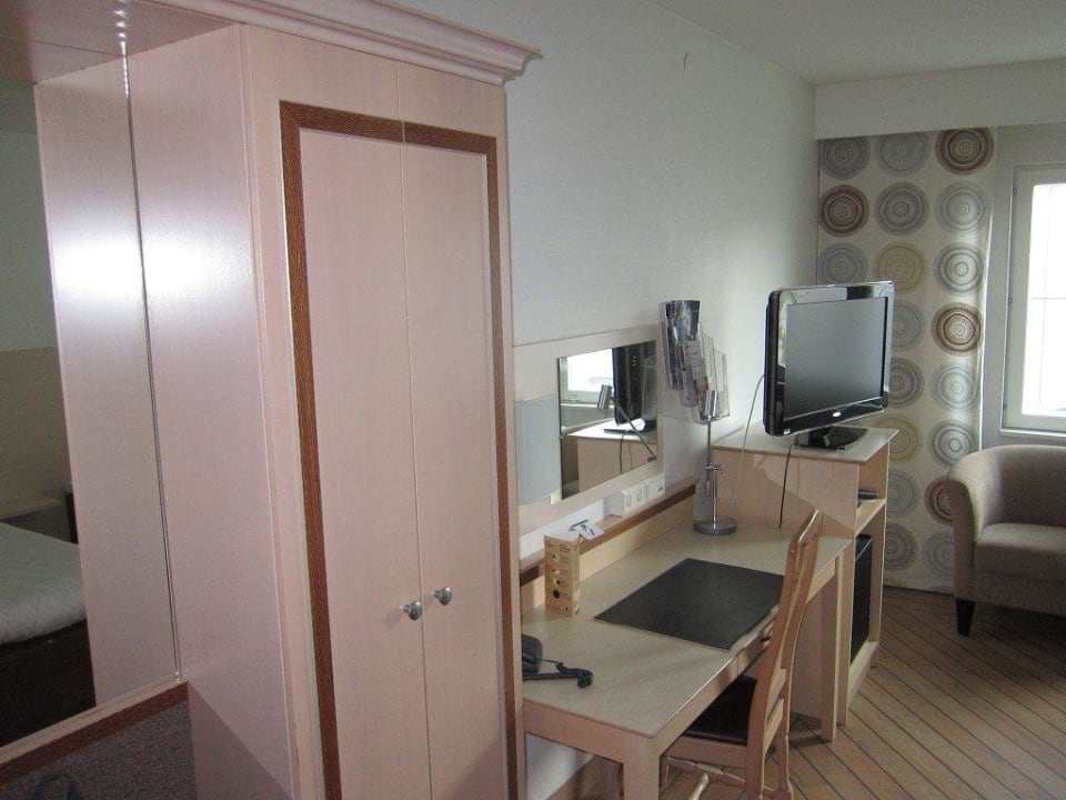 Nur eine Kofferablage Best Western Hotel John Bauer