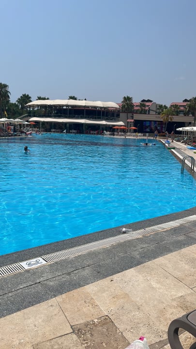 Pool VONRESORT Golden Coast