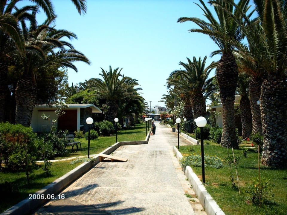 Hauptweg Civitel Creta Beach