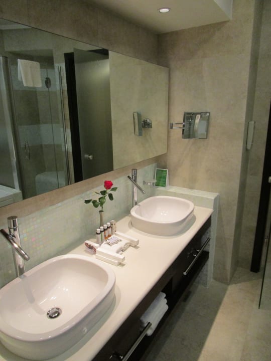 Zimmer Elysium Resort & Spa Hotel