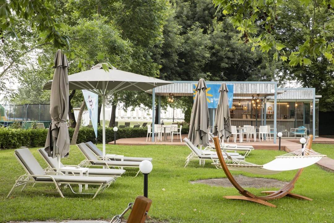 Gastro Olympian Bay Grand Resort