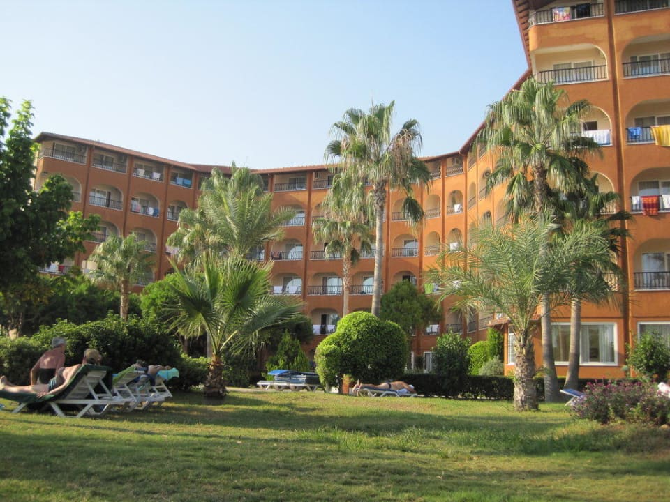 Garten / "Ruhepool" Club Turtas Beach Hotel
