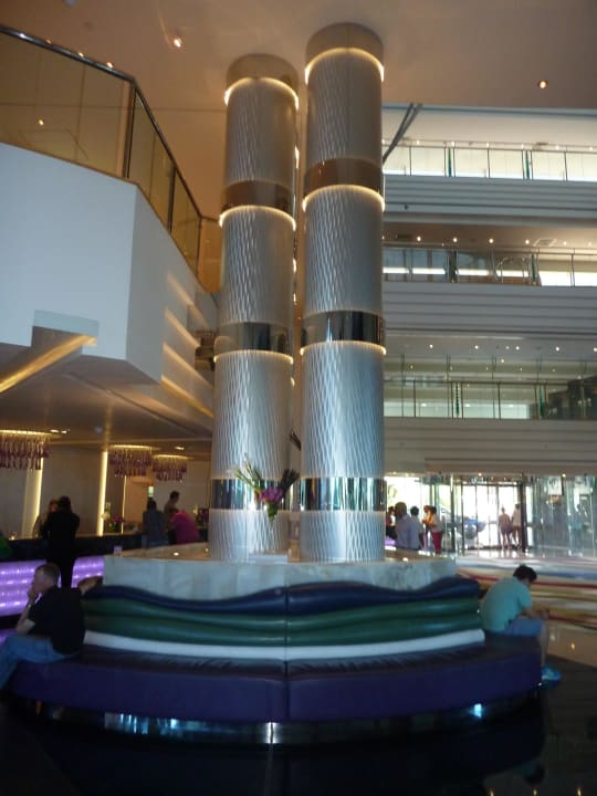 Lobby Jumeirah Beach Hotel