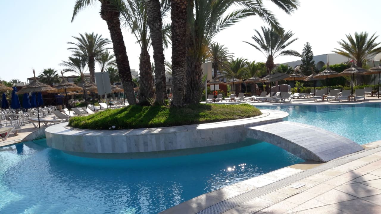 Pool TUI MAGIC LIFE Penelope Beach