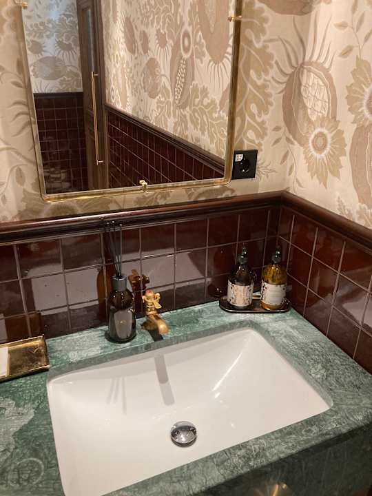 Lobby Brunfels Hotel, in the Unbound Collection by Hyatt