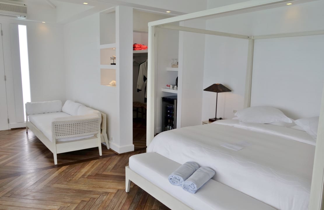 Eingang und Ankleidezimmer ananea Diamonds Athuruga