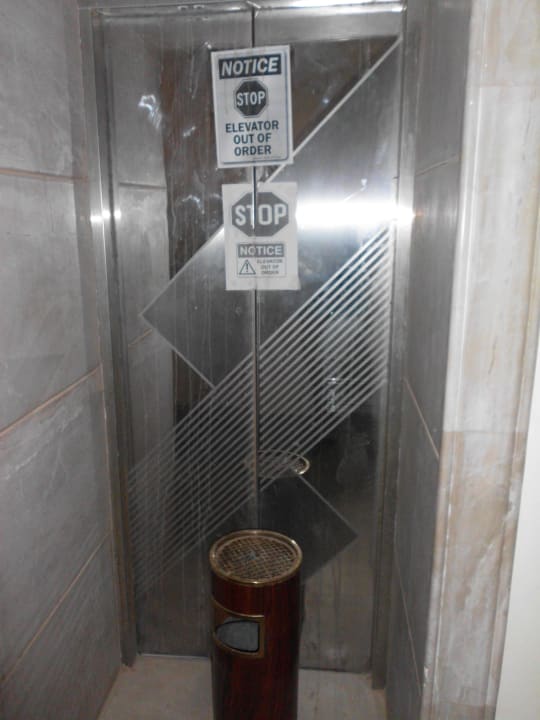 Sämtl. Aufzüge außer Betrieb Coral Hills Resorts & SPA