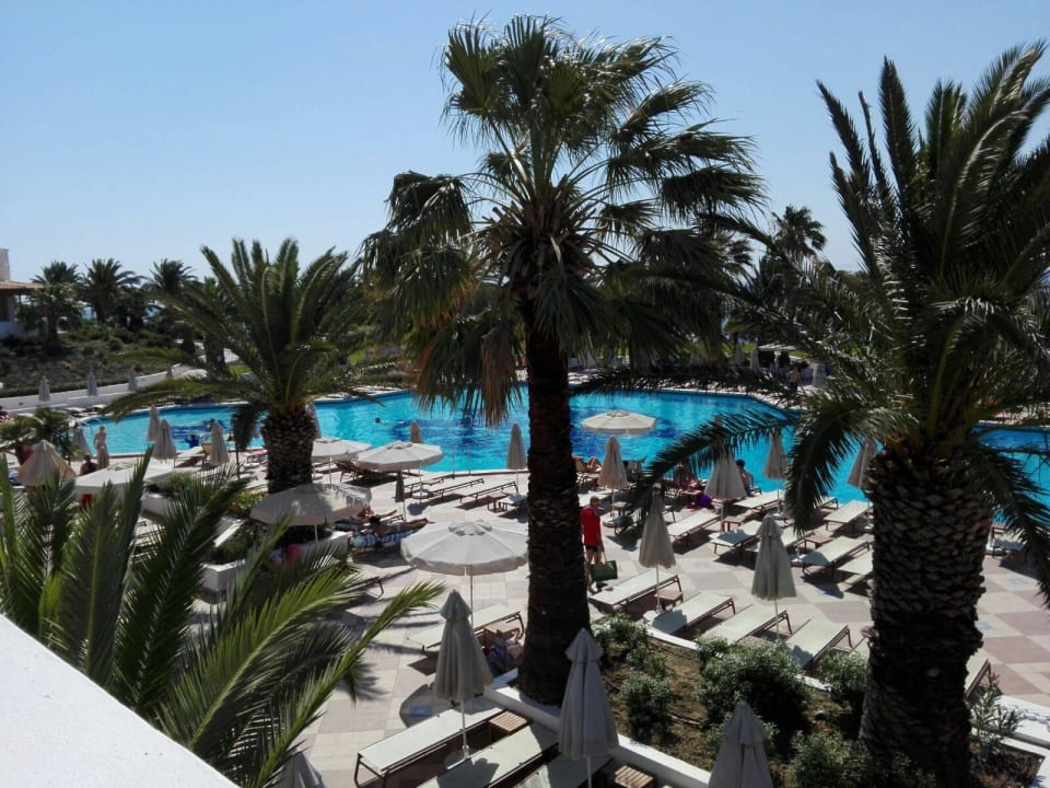 Traumhafter Poolausblick vom Essen auf der Terra Lagas Aegean Village
