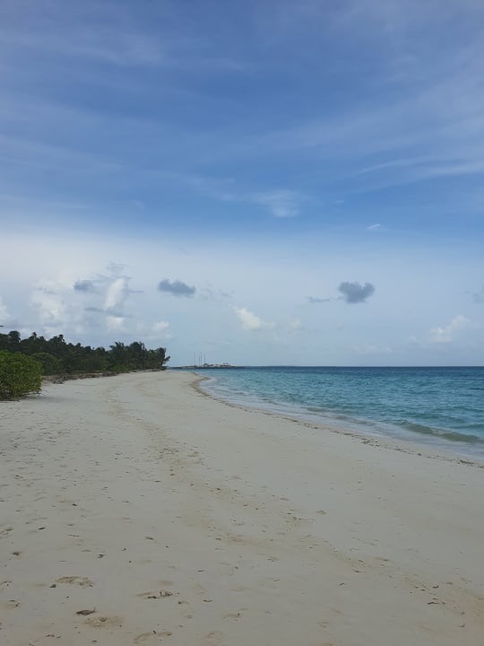 Strand Meeru Maldives Resort Island