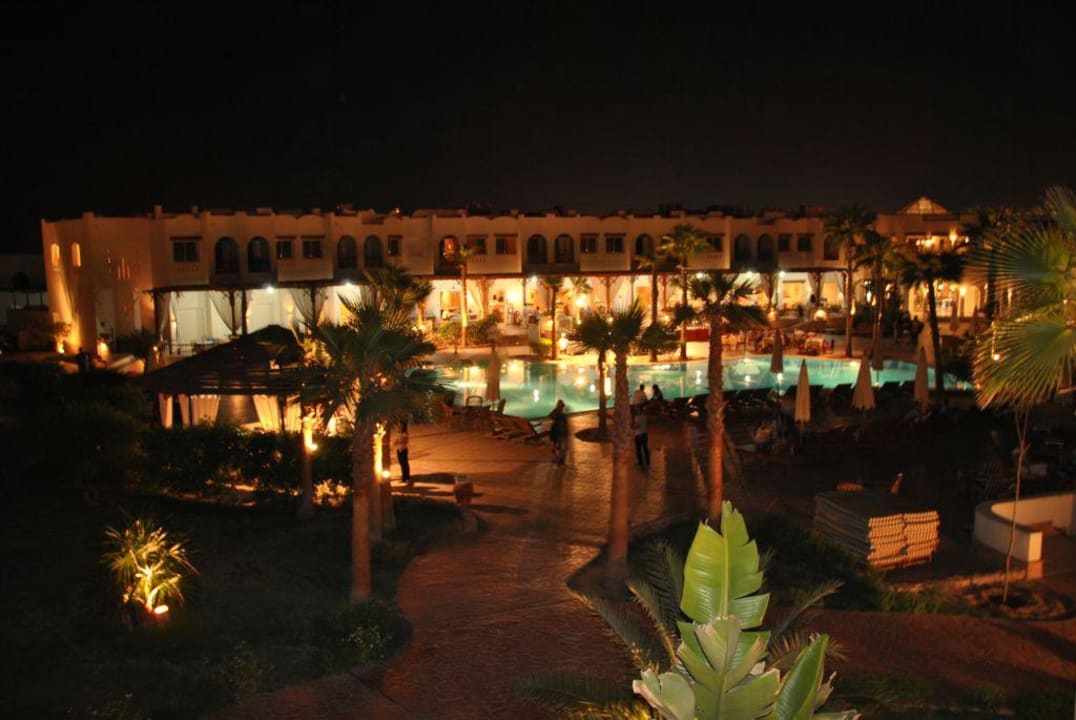 Golden by night Amphoras Aqua