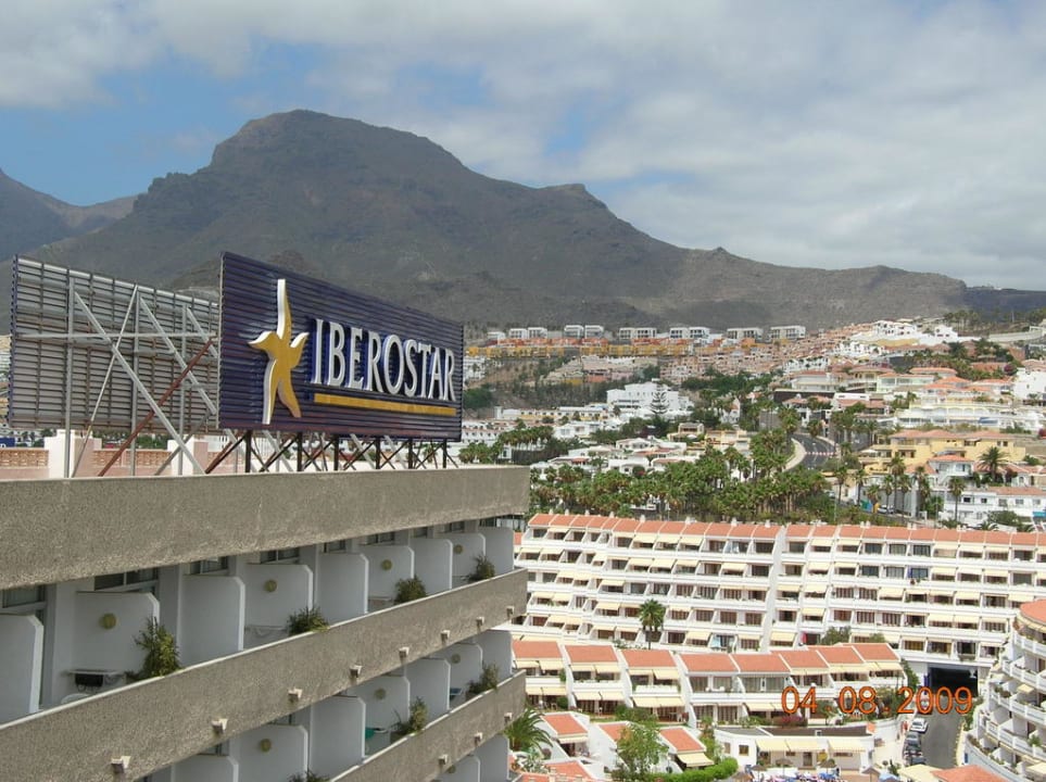 Вид с крыши отеля Iberostar Waves Bouganville Playa