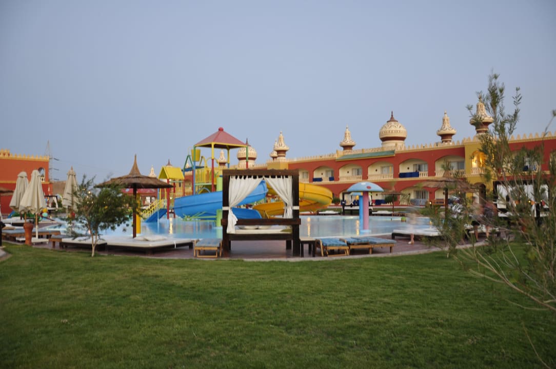 Детский бассейн Pickalbatros Alf Leila Wa Leila Resort - Neverland Hurghada