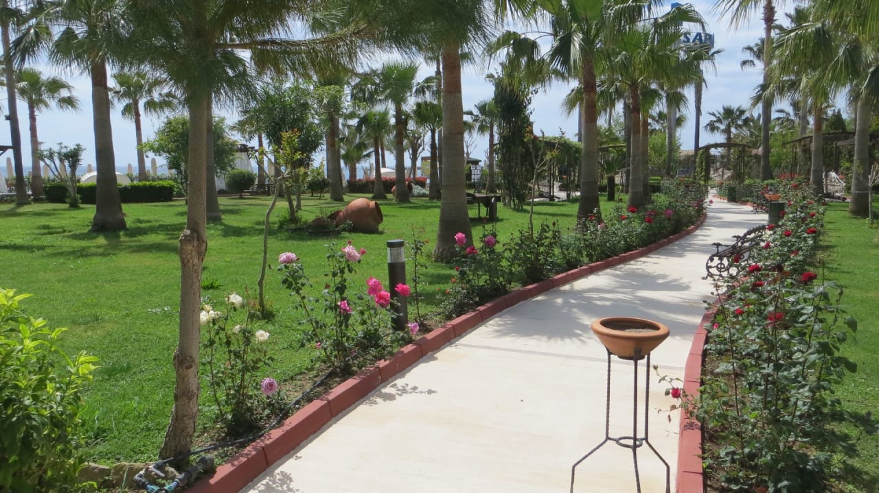 Gartenanlage Saphir Resort & Spa