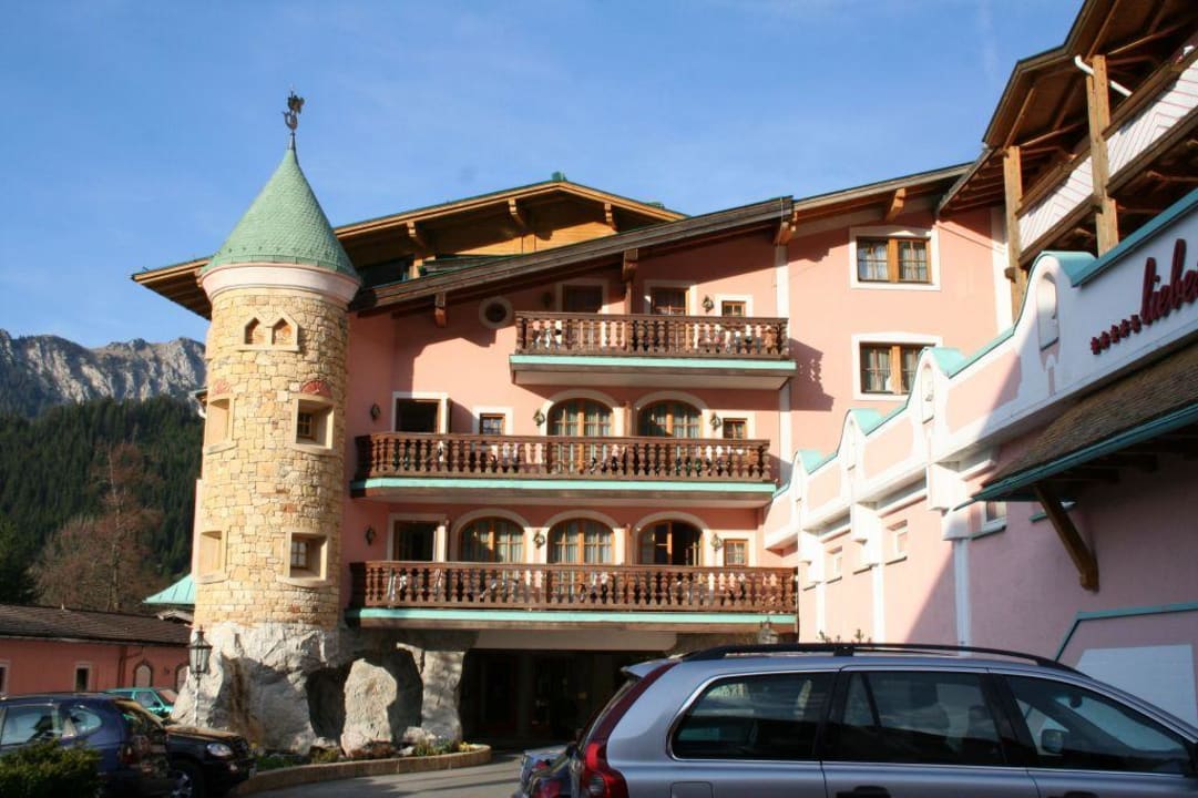 Turmzimmer Wellnesshotel ...liebes Rot-Flüh