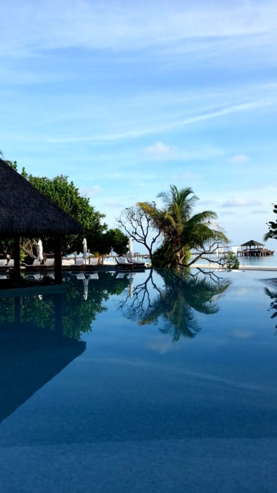 Pooalanlage Adaaran Select Meedhupparu Island Resort - Premium All Inclusive