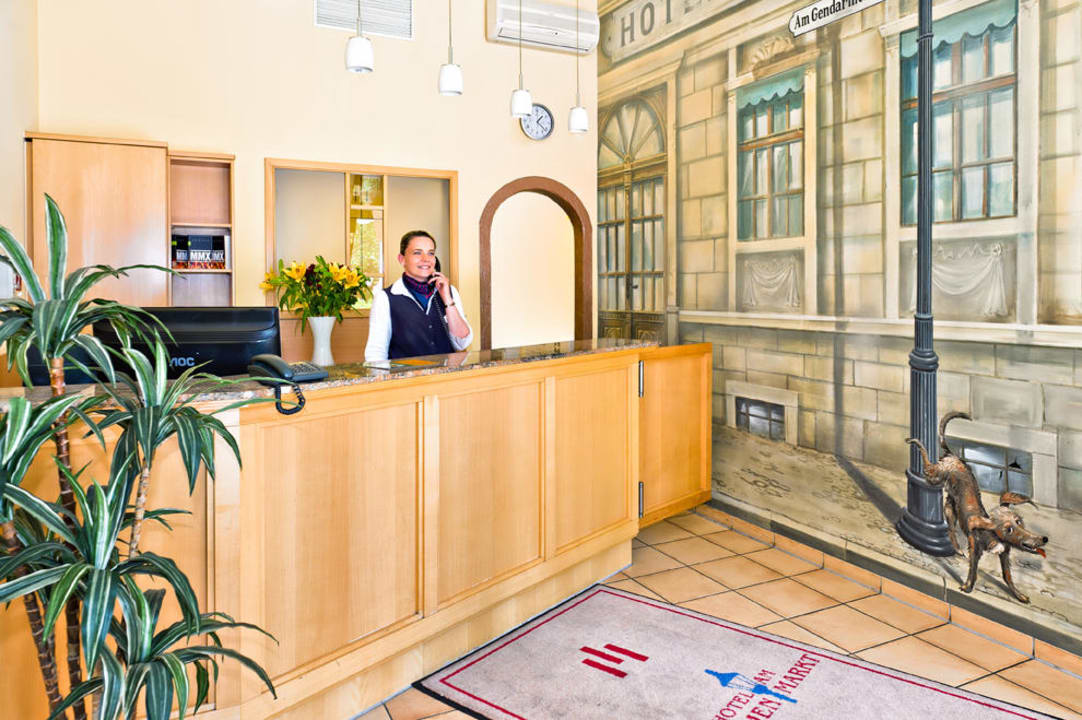 Rezeption  City Hotel am Gendarmenmarkt