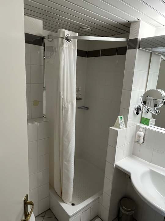 Zimmer FOUR Essen City Centre