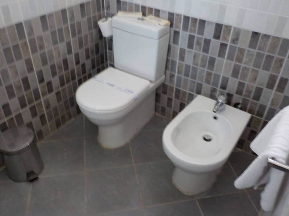 Toilette Hotel Gorgonia Beach Resort