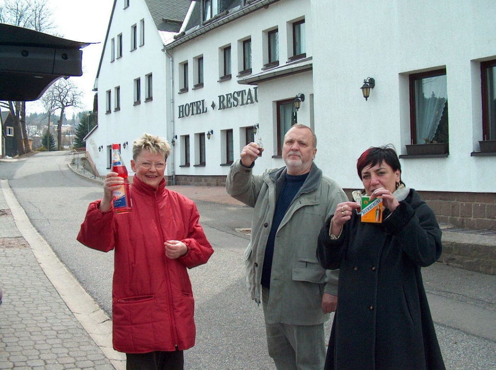 Beginn einer Wanderung Berghotel Talblick