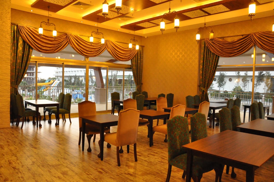 Osmanish A la Carte Dizalya Palm Garden