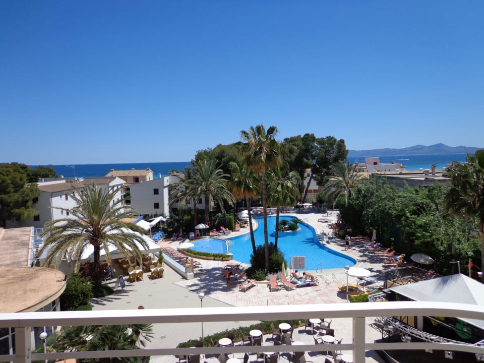 Poolanlage von unserem Zimmer Aparthotel Ivory Playa