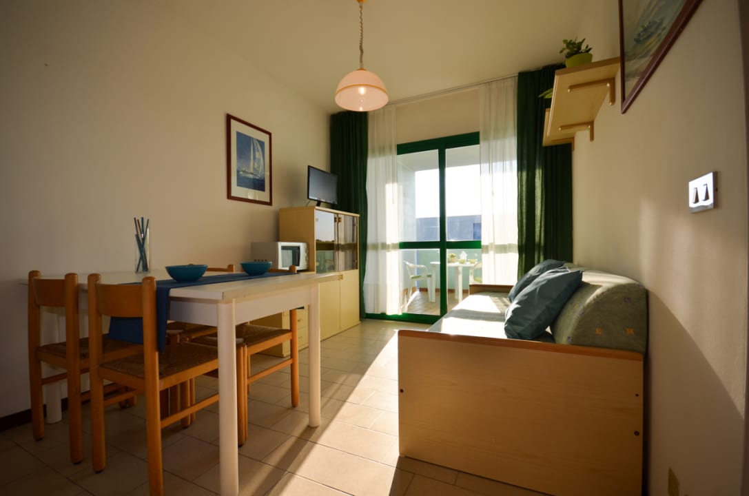 Zimmer Apartments Acquaverde