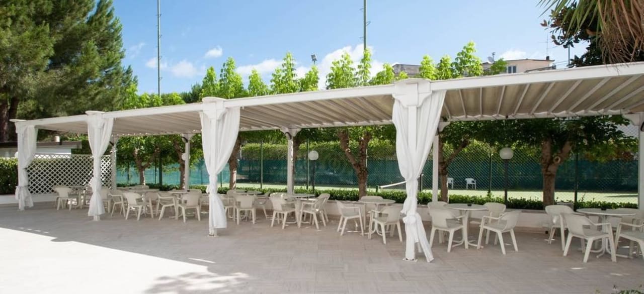 Die Terrasse Hotel Le Palme