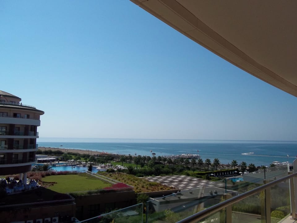 Blick vom Balkon auf's Meer + Hotel Voyage Maxx Royal Belek Golf Resort