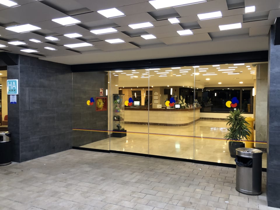 Lobby Hotel Club Cala Romani