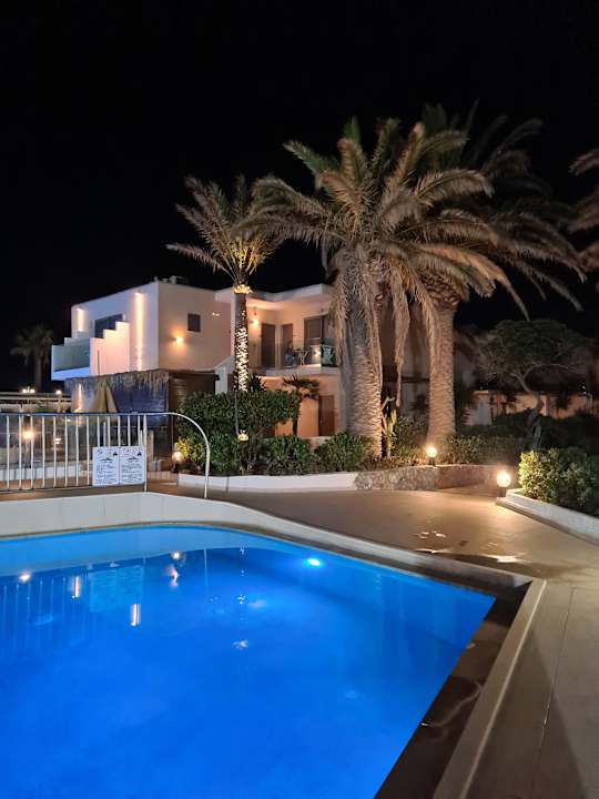 Pool HARPIN Happy Days Beach Hotel