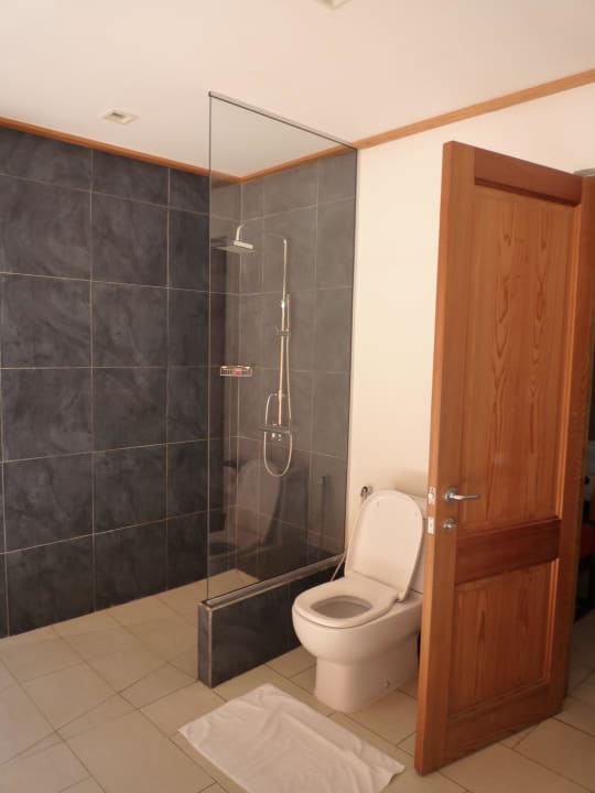 Bad Vilamendhoo Island Resort & Spa