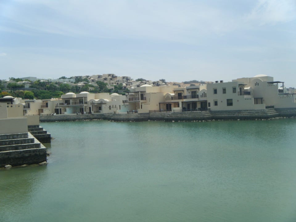 Lagune The Cove Rotana Resort