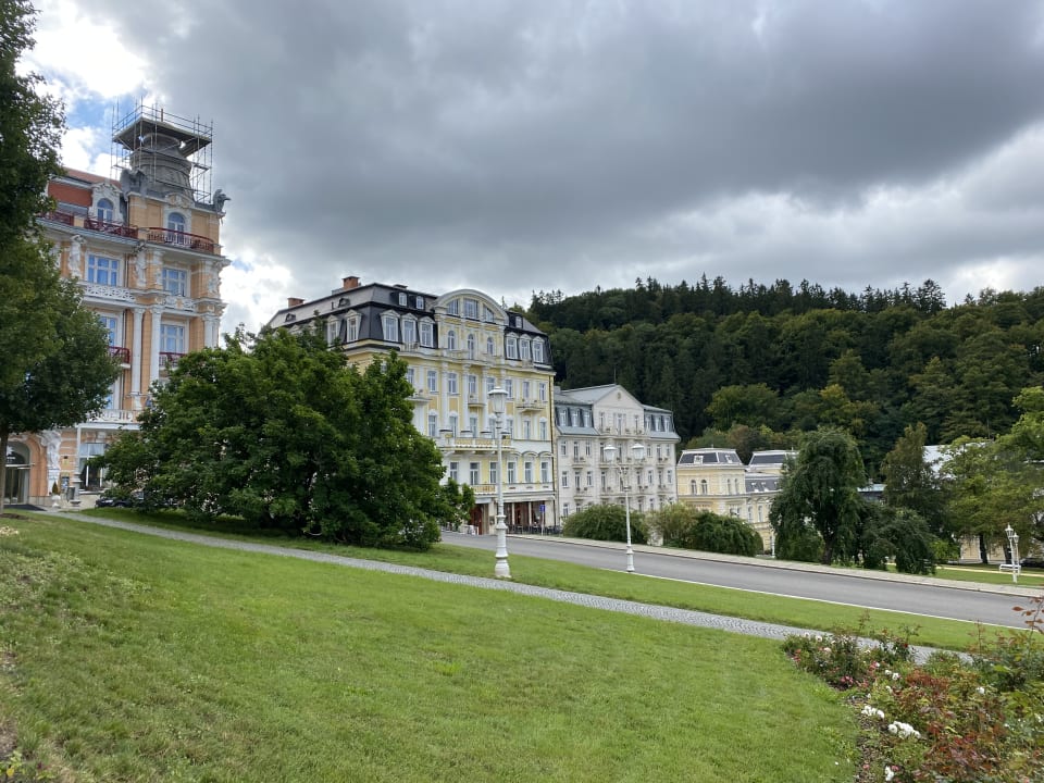 Außenansicht Hvězda - Imperial Ensana Health Spa Hotel