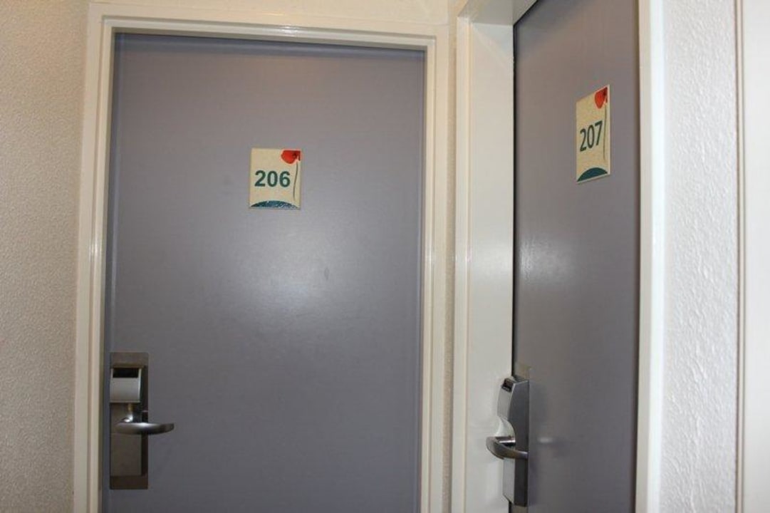 Verbindungstür ibis Hotel Paris Ornano Montmartre Nord