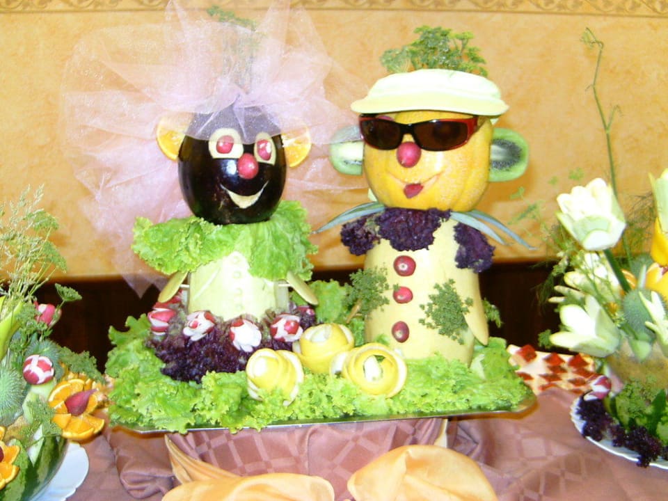 Lustiges Obst Hotel Hrizantema
