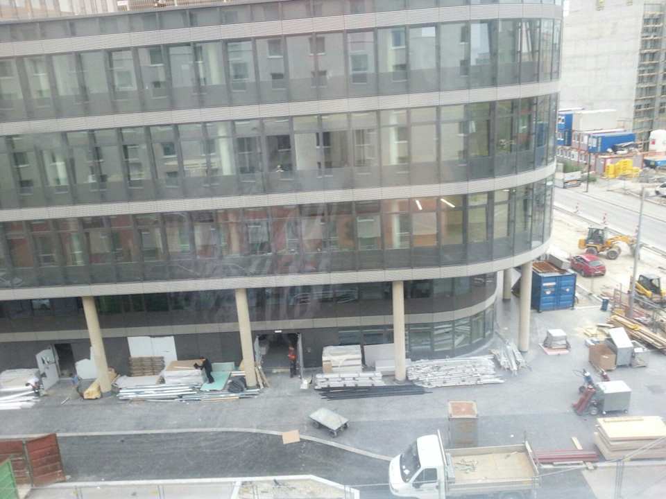  Großbaustelle, Zimmerblick  Premier Inn Wien City Hauptbahnhof