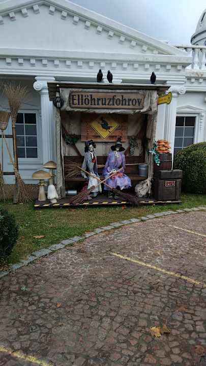 Außenansicht Heide Park Abenteuerhotel