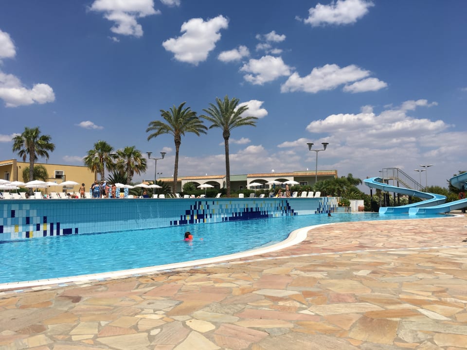Pool Serenusa Resort