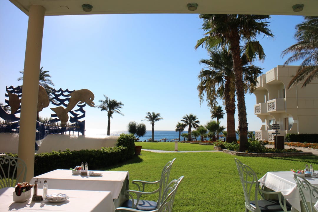 Frühstück mit Blick zum Meer Rodos Palladium Leisure & Wellness