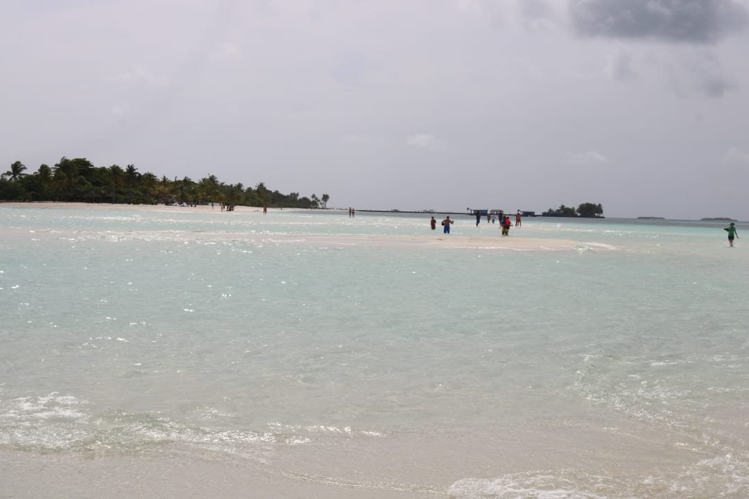 Strand Kuredu Island Resort & Spa