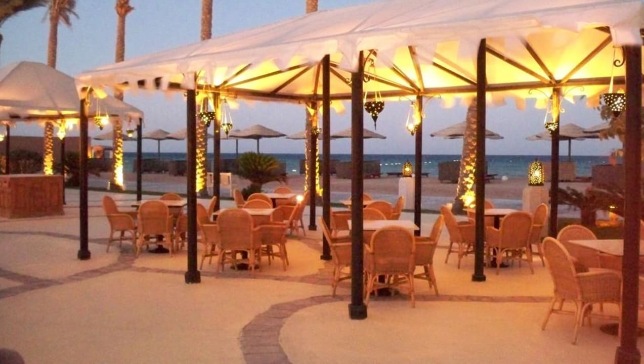Lagoon Restaurant, draussen, abends Grand Makadi