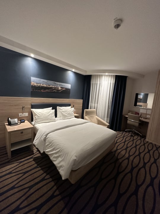 Zimmer Hampton By Hilton Frankfurt Airport