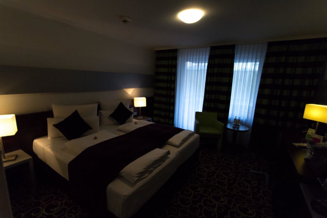 Frisch renoviertes Business-Zimmer Hotel Metropol by Maier Privathotels