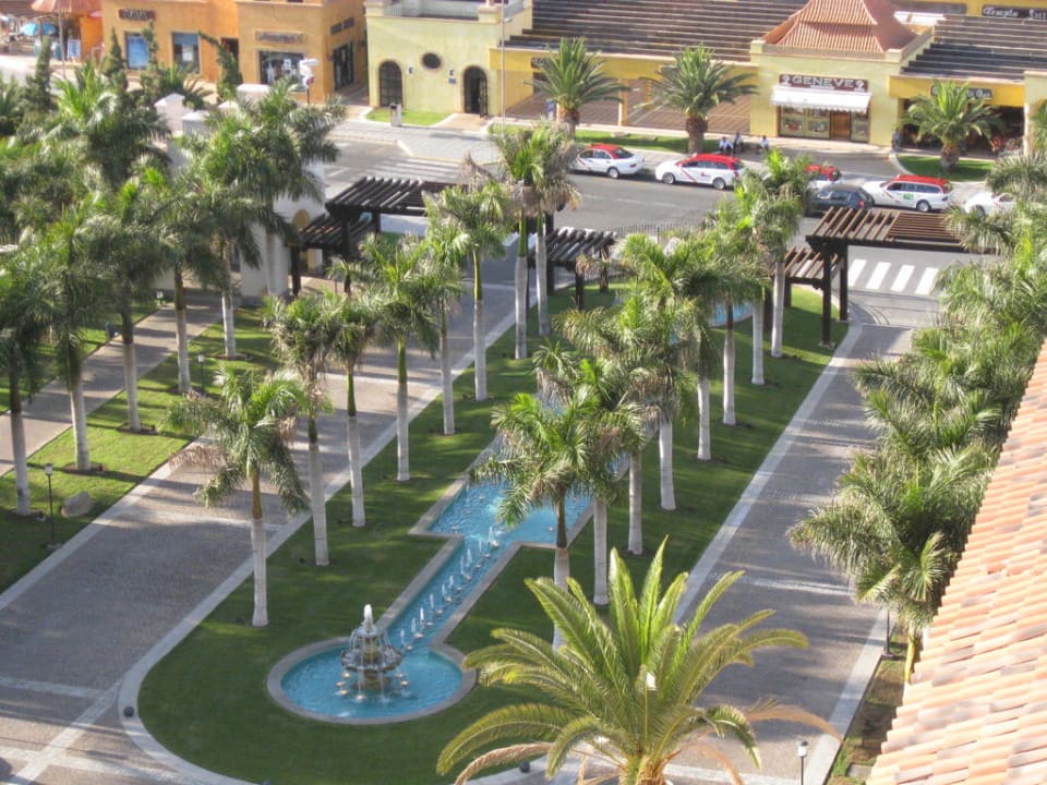 Zufahrt von der Straße Lopesan Costa Meloneras, Resort & Spa
